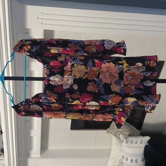 BAND OF THE FREE DRESS - Picture 2 of 8